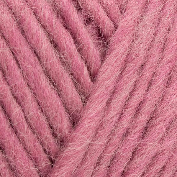 RETREAT Chunky Roving Yarn