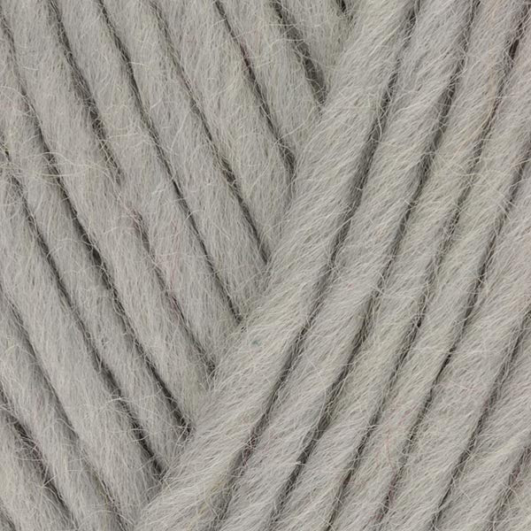 RETREAT Chunky Roving Yarn