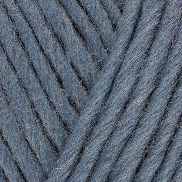 RETREAT Chunky Roving Yarn