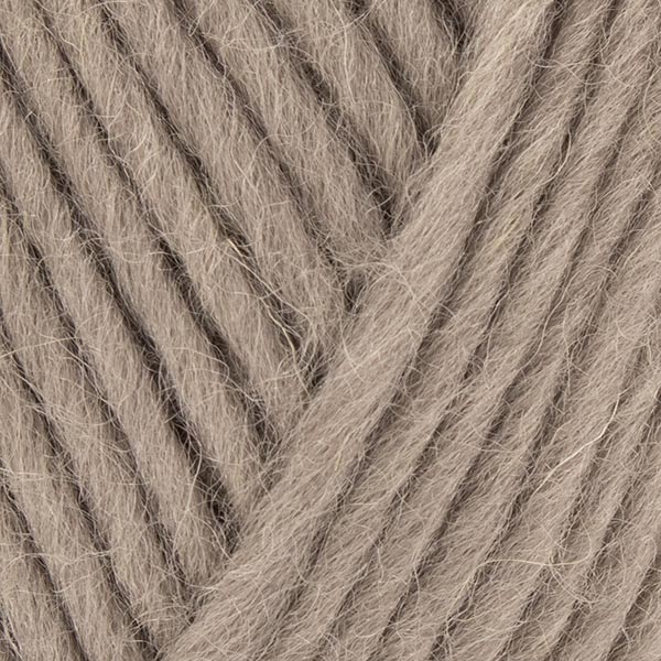 RETREAT Chunky Roving Yarn