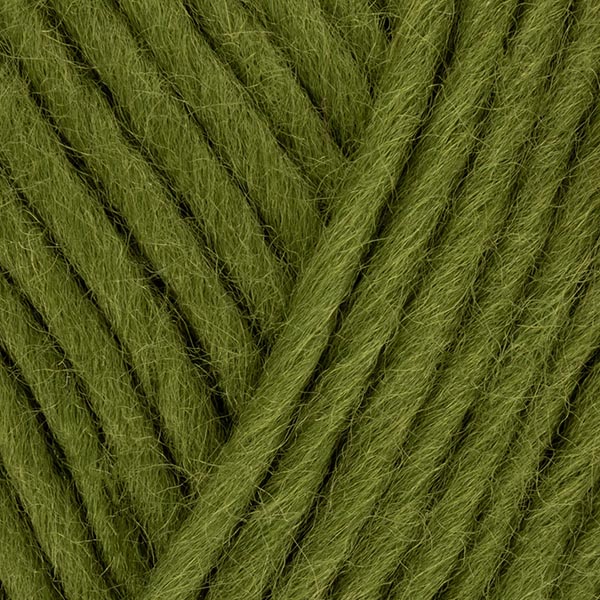 RETREAT Chunky Roving Yarn