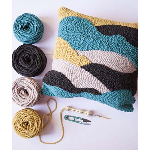 Punch Needle: 15 Contemporary Projects - Pillow