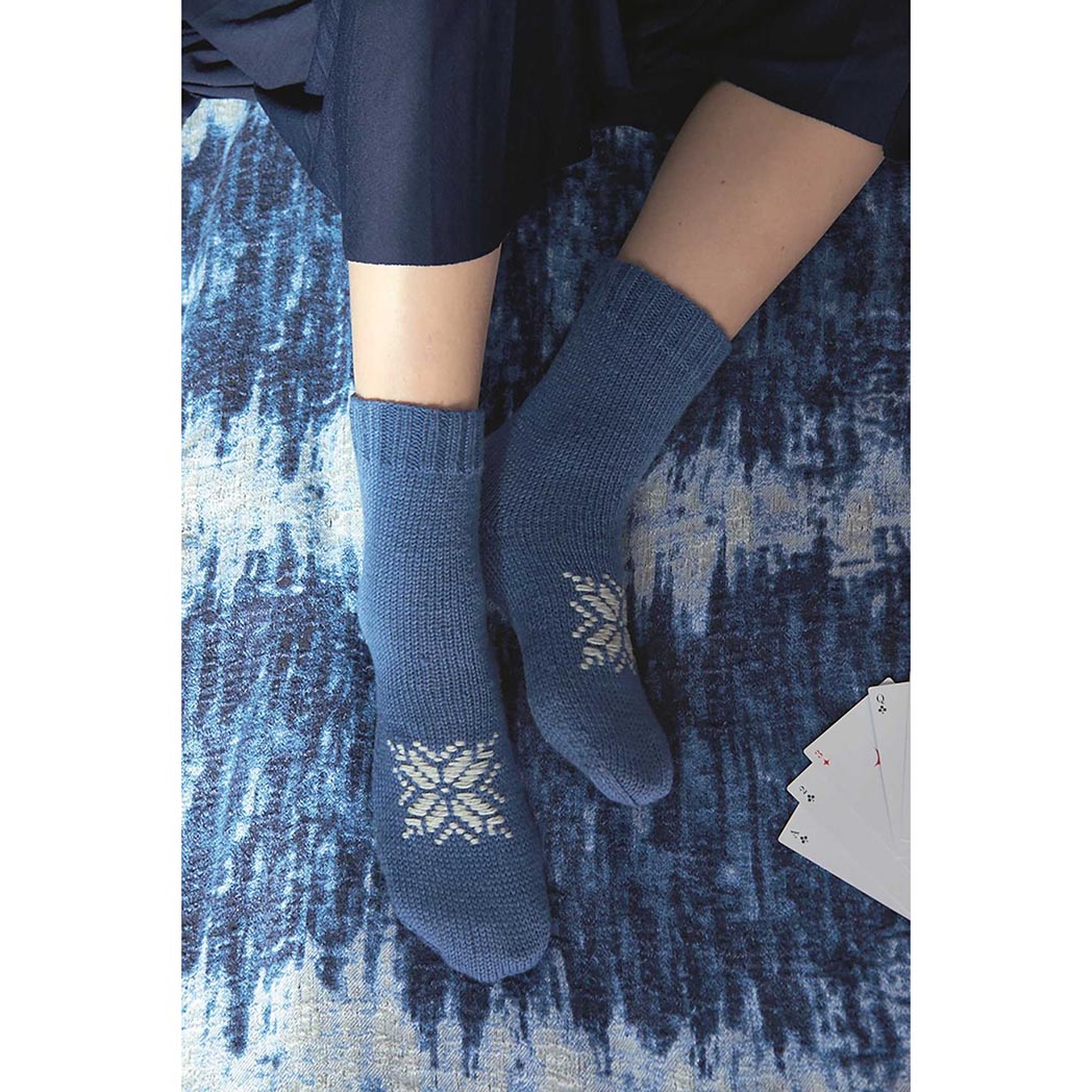 Roosimine Knitted Socks - Pattern 2