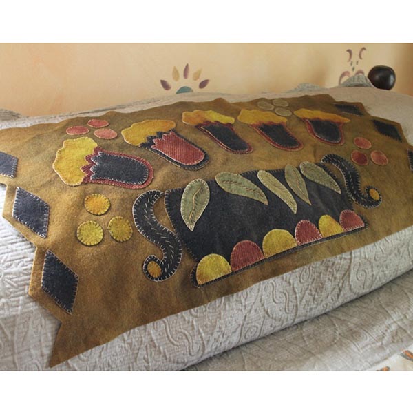 Seasons of Wool Appliqué Folk Art - d