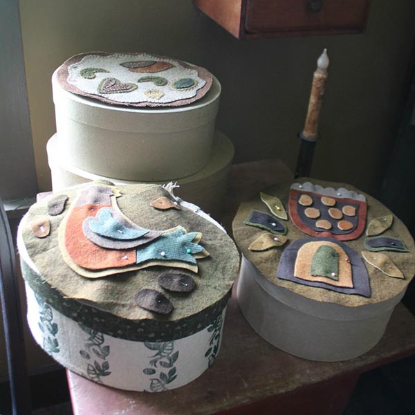 Seasons of Wool Appliqué Folk Art - b