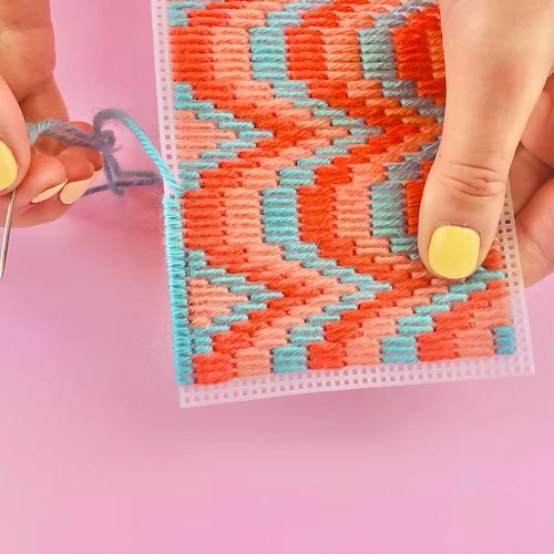 The Edinburgh Craft Club Plant Pot Bargello Kit - Technique