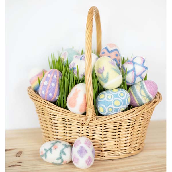 Sculpting with Wool Needle Felting Kit - Easter Egg Party - Basket