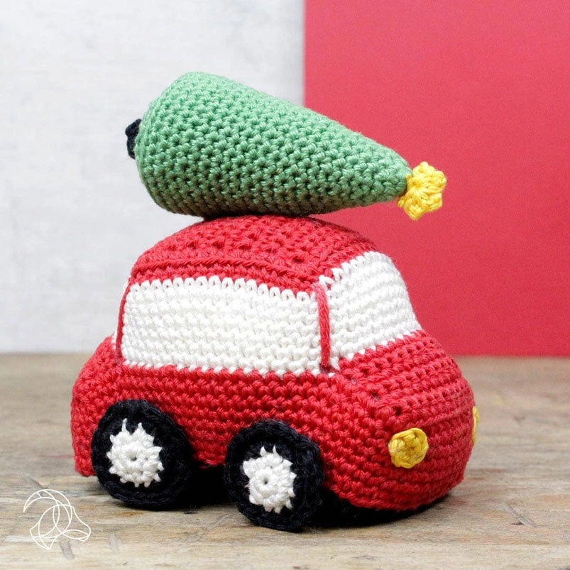Hardicraft DIY Crochet Kit - Christmas Car - The Woolery