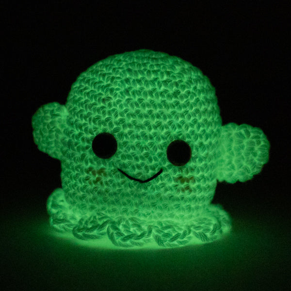 Amigurumi Glow Yarn - Glowing Ghost