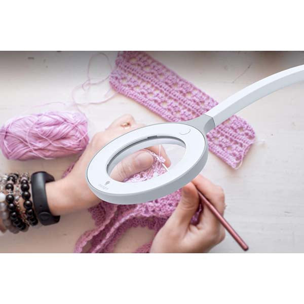 Daylight Omega 3.5 Magnifier Lamp - The Woolery