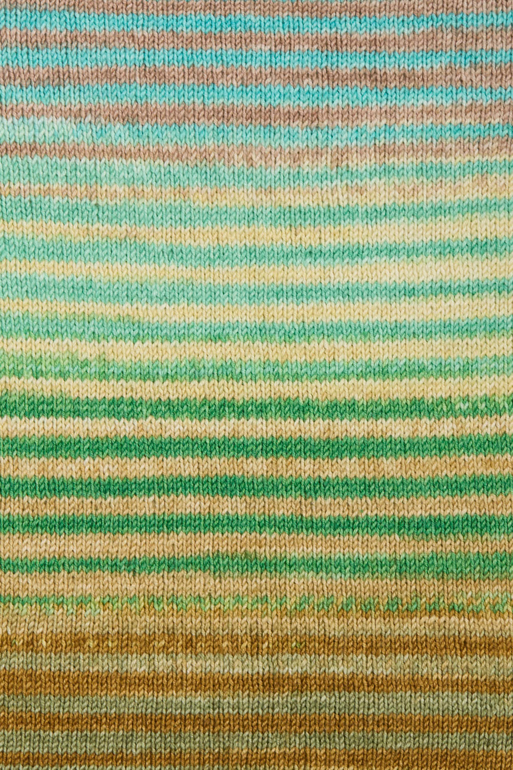 Uneek Fingering Wool Yarn
