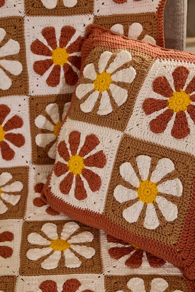 Flower Power Blanket & Pillow Set Kit