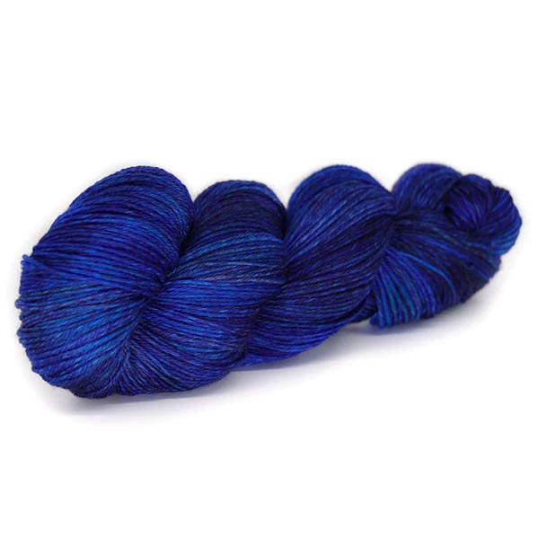 Laneras Beartooth High Twist Yarn | Superwash Polwarth Yarn for