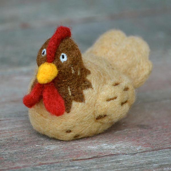 Bear Creek Felting Kit - Brown Chicken