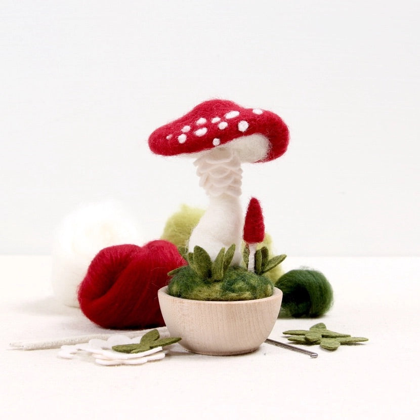 Benzie Design Needle Felting Kit - Crimson Toadstool | The Woolery