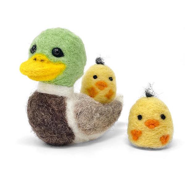Duck and Ducklings Needle Felting Craft Kit - 5060347383001
