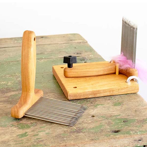 Cherry Wool Comb Holding Fixture - Action