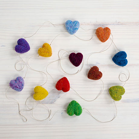 Sculpting with Wool Needle Felting Kit - Rainbow Heart Garland - 676753025951