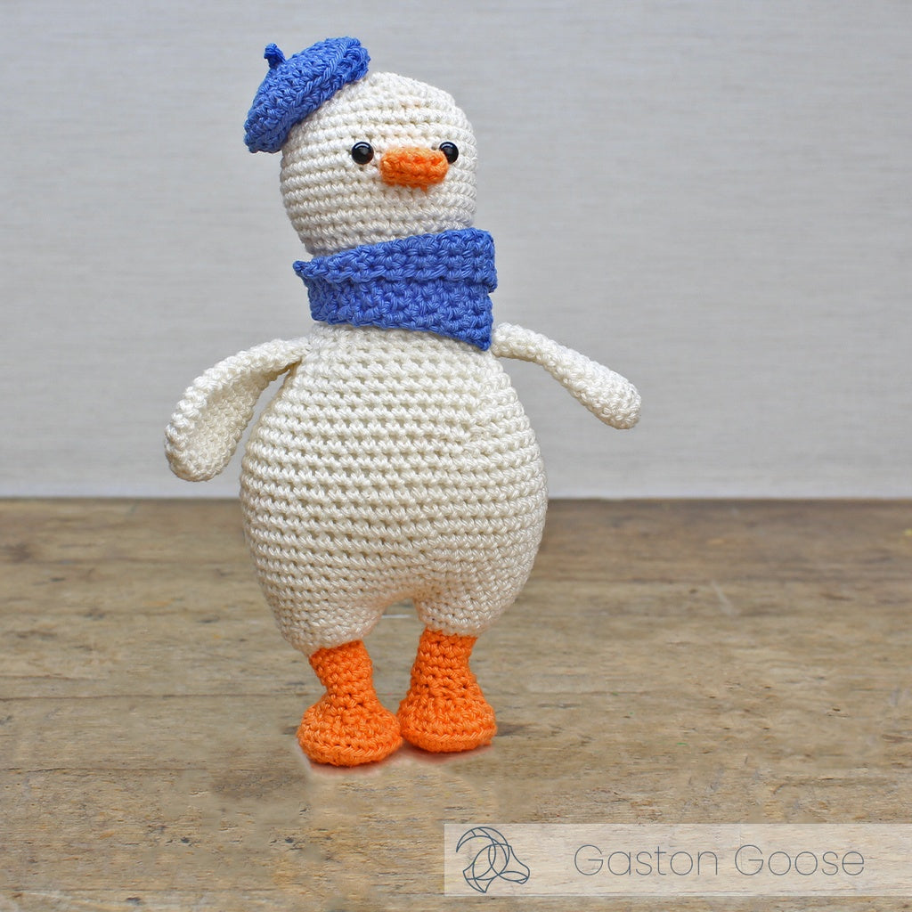 Hardicraft DIY Crochet Kit - Gaston Goose