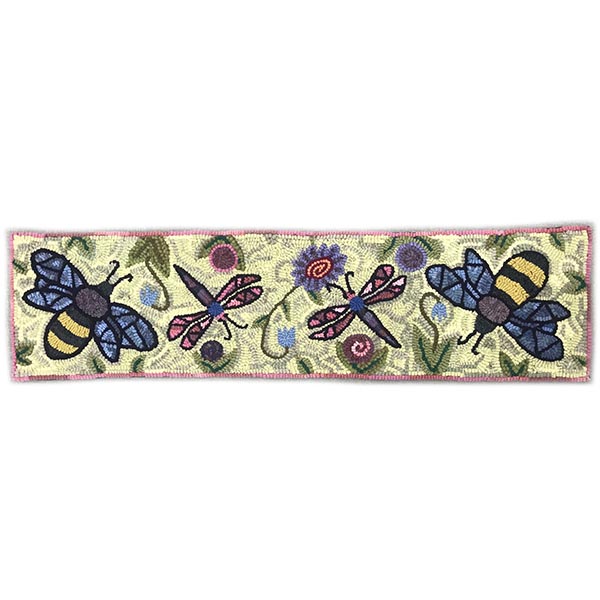 Bee Rug Runner Rug Hooking Kit - Bee Table Runner | The Woolery
