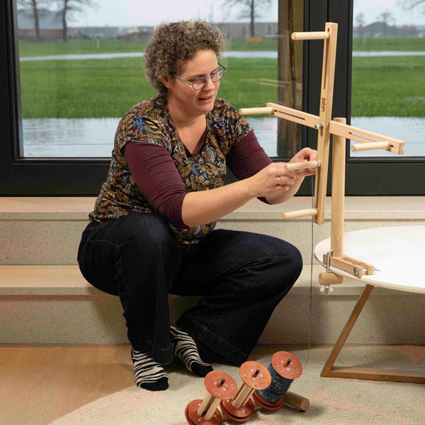 Lojan Skeinwinder - Action