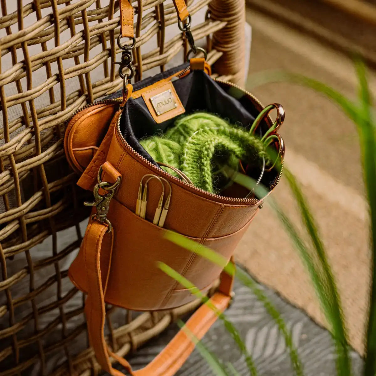 muud Grace – Crescent Leather Knitting Project Bag - The Woolery
