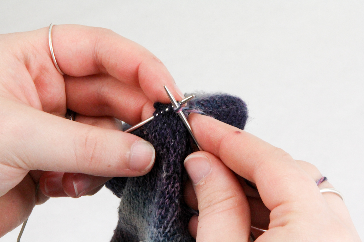 Trying out a darning mushroom for the first time on my hand-knit socks,  makes all the difference! : r/Visiblemending